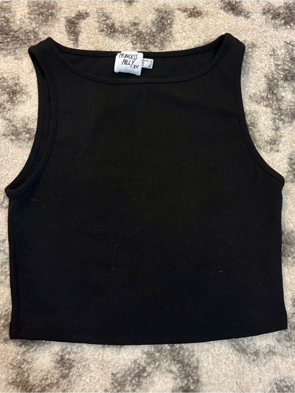 • black tank top •